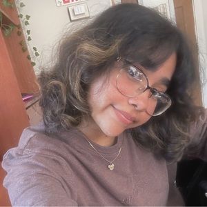 Meet your Posher, Briana